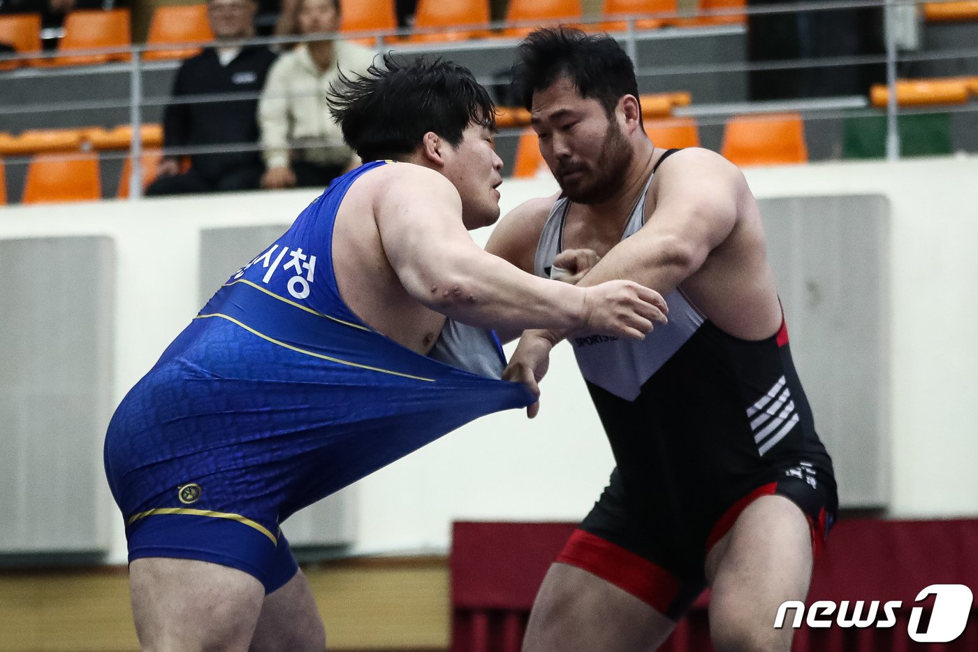 본문 이미지 - 김민석(왼쪽)을 꺾고 국가대표에 발탁된 이승찬(오른쪽). /뉴스1 DB ⓒ News1 유승관 기자