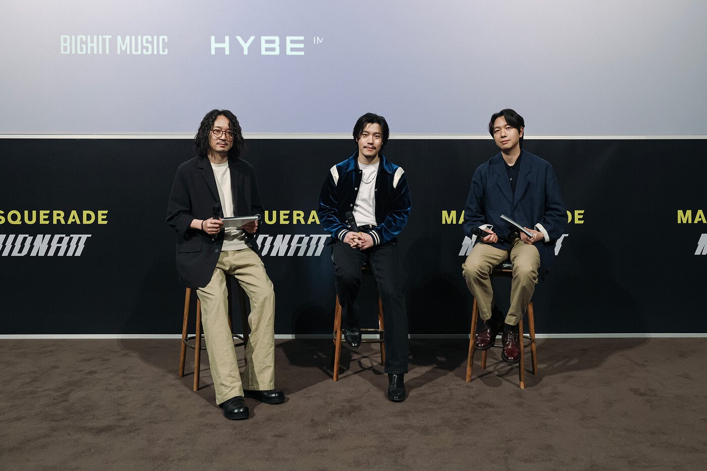 본문 이미지 - (왼쪽부터) 정우용 하이브IM 대표, 미드낫, 신영재 빅히트 뮤직 대표/ 사진제공=하이브