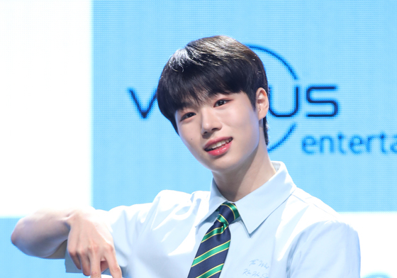 더윈드 김희수, 불안 증세로 활동 일시 중단…"5인 체제 진행"