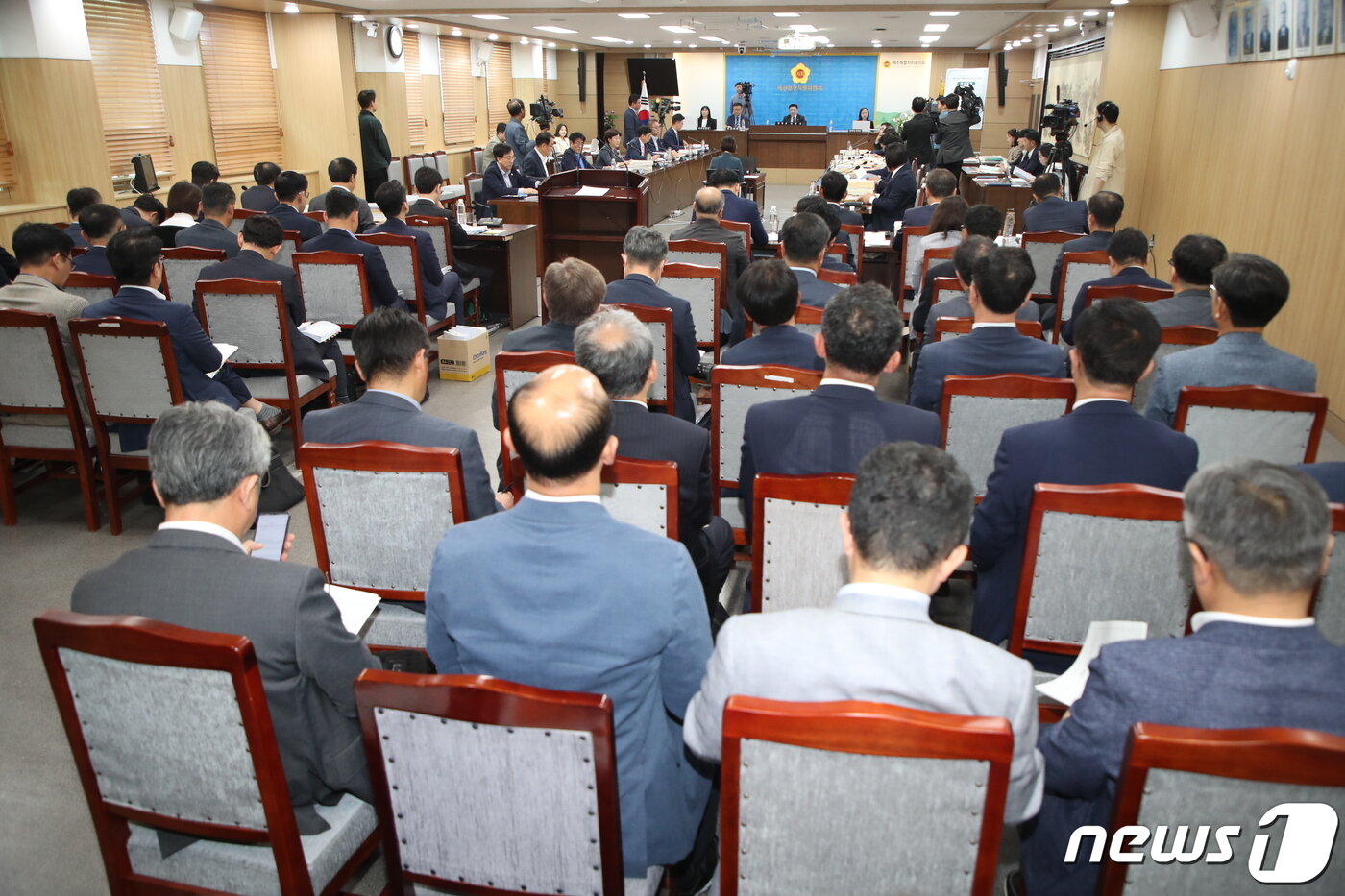 본문 이미지 -  제주도의회 예산결산특별위원회 예산 심사 모습(도의회 제공)
