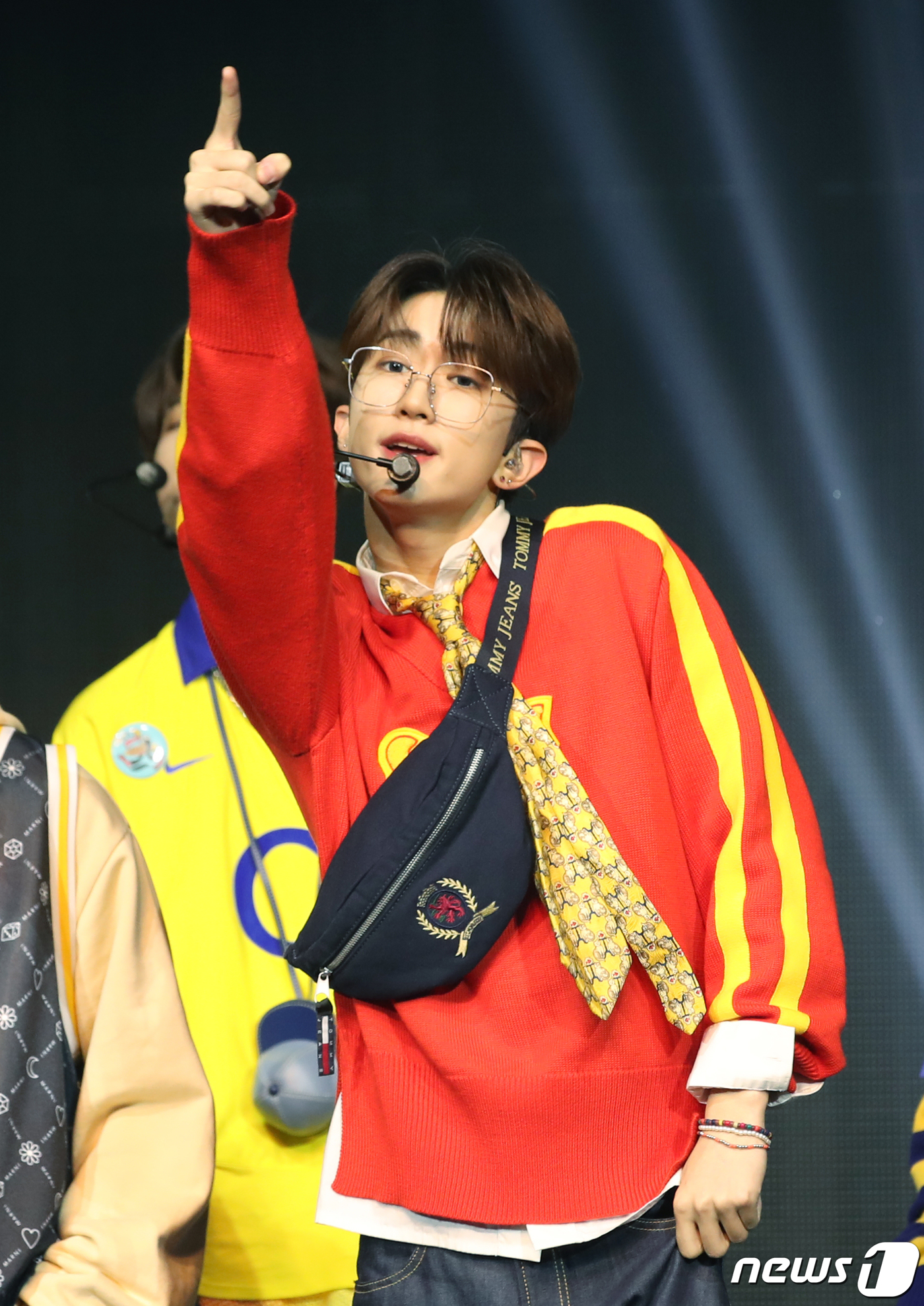 (서울=뉴스1) 권현진 기자 = 그룹 유나이트(YOUNITE) 경문이 17일 오후 서울 마포구 서강대학교 메리홀에서 가진 미니 4집 ‘빛 :BIT Part.1(빛 파트 원)' 쇼케 …