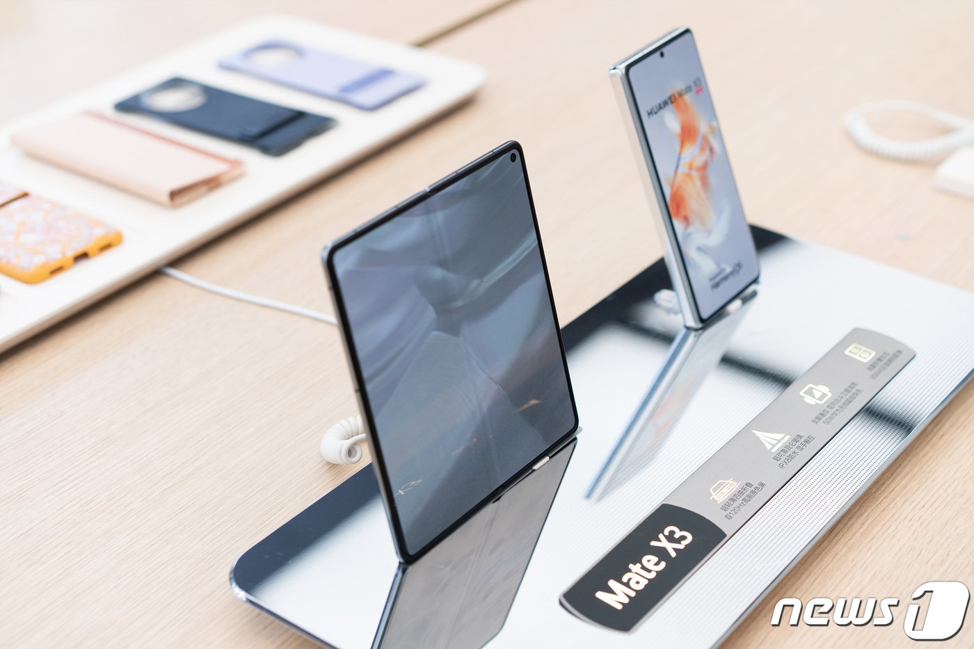 본문 이미지 - 화웨이 폴더블폰 &#39;메이트X3&#39; 2023.5.18/뉴스1 ⓒ News1 이기범 기자