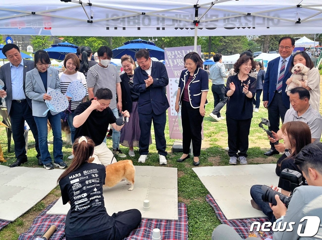 광진구와 건국대는 20일 서울 어린이회관 서편운동장에서 반려동물과 함께하는 축제인 &#39;반함 축제&#39;를 진행했다.&#40;광진구 제공&#41; ⓒ 뉴스1