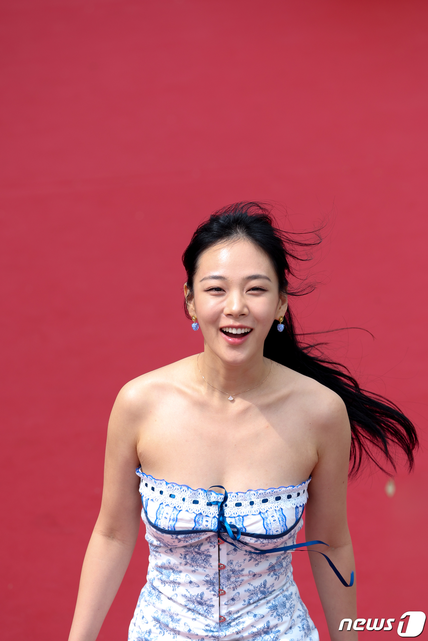 (칸=뉴스1) 이준성 기자 = 제 76회 칸 국제영화제 ‘주목할 만한 시선’에 초청된 영화 ‘화란’ 김형서(비비)가 25일(현지시간) 프랑스 남부 칸 ‘팔레 데 페스티발’(Pala …