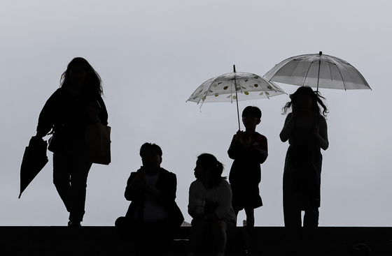 [오늘의 날씨] 강원(8일, 토)…흐리고, 영동 낮까지 비