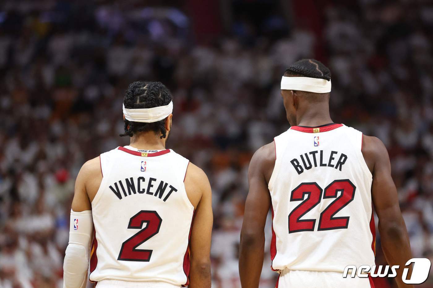 본문 이미지 - 마이애미의 지미 버틀러(오른쪽)과 게이브 빈센트. ⓒ AFP=뉴스1