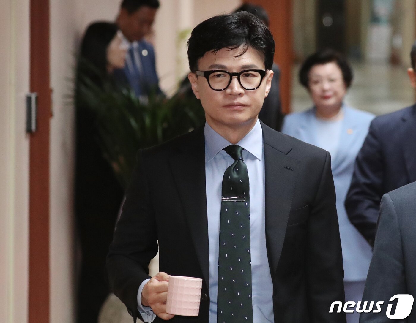 본문 이미지 - 한동훈 법무부 장관이 30일 오전 서울 종로구 세종대로 정부서울청사에서 열린 국무회의에 참석하고 있다. 2023.5.30/뉴스1 ⓒ News1 김명섭 기자