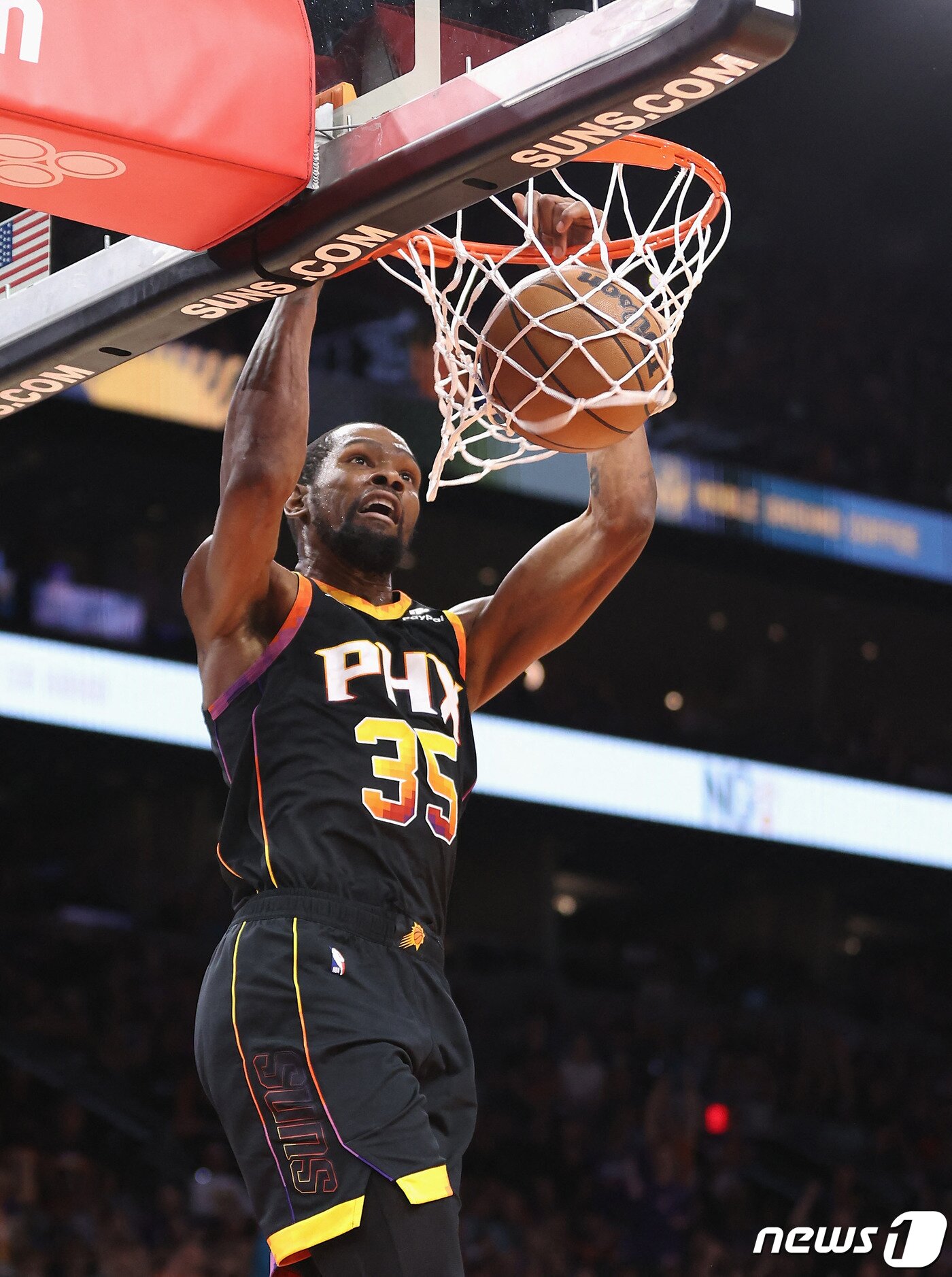 본문 이미지 - 피닉스 선스의 케빈 듀란트. ⓒ AFP=뉴스1