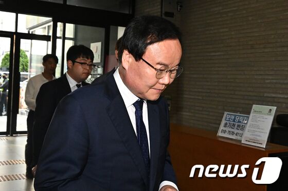 김재원 국민의힘 최고위원이 8일 오후 서울 여의도 국민의힘 당사에서 열린 윤리위원회에 출석하고 있다. (공동취재) 2023.5.8/뉴스1 © News1 황기선 기자
