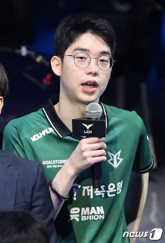 '엄티' 엄성현 '새로운 스폰서와 함께 우승 할게요'