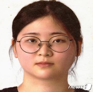 본문 이미지 - 부산경찰청은 1일 신상정보 공개심의위원회를 열고 &#39;부산 또래 살인&#39; 사건의 피의자의 신상을 공개했다. 피의자 이름은 정유정, 나이는 1999년생으로 23세다. 정유정은 살인 및 사체유기 혐의를 받고 있다.&#40;부산경찰청 제공&#41;2023.6.1/뉴스1 ⓒ News1 노경민 기자