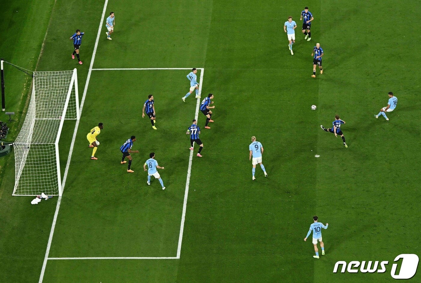 본문 이미지 - 로드리의 결승골 장면 ⓒ AFP=뉴스1