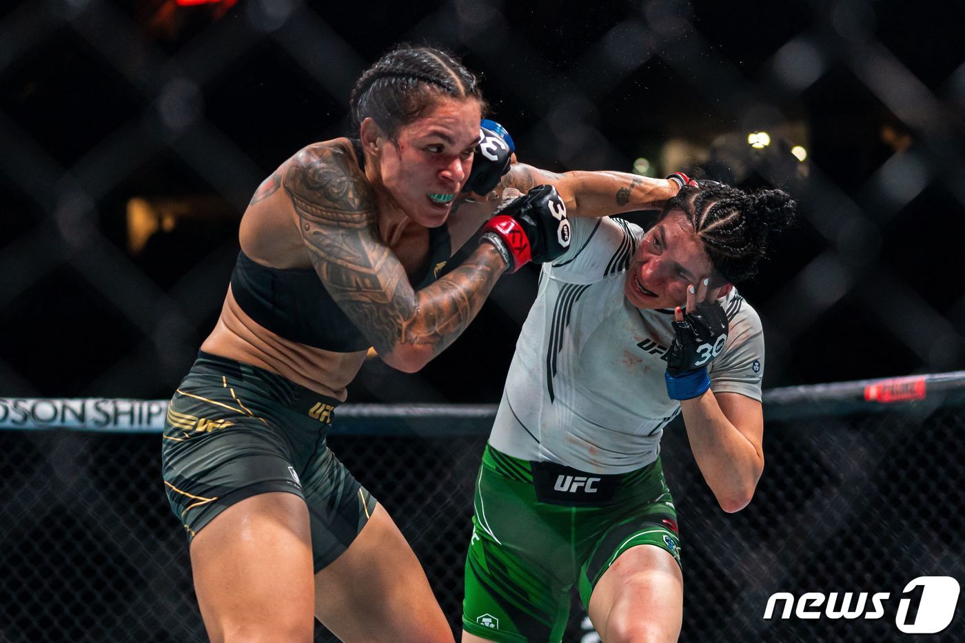 본문 이미지 - 누네스(왼쪽)와 알다나.ⓒ AFP=뉴스1