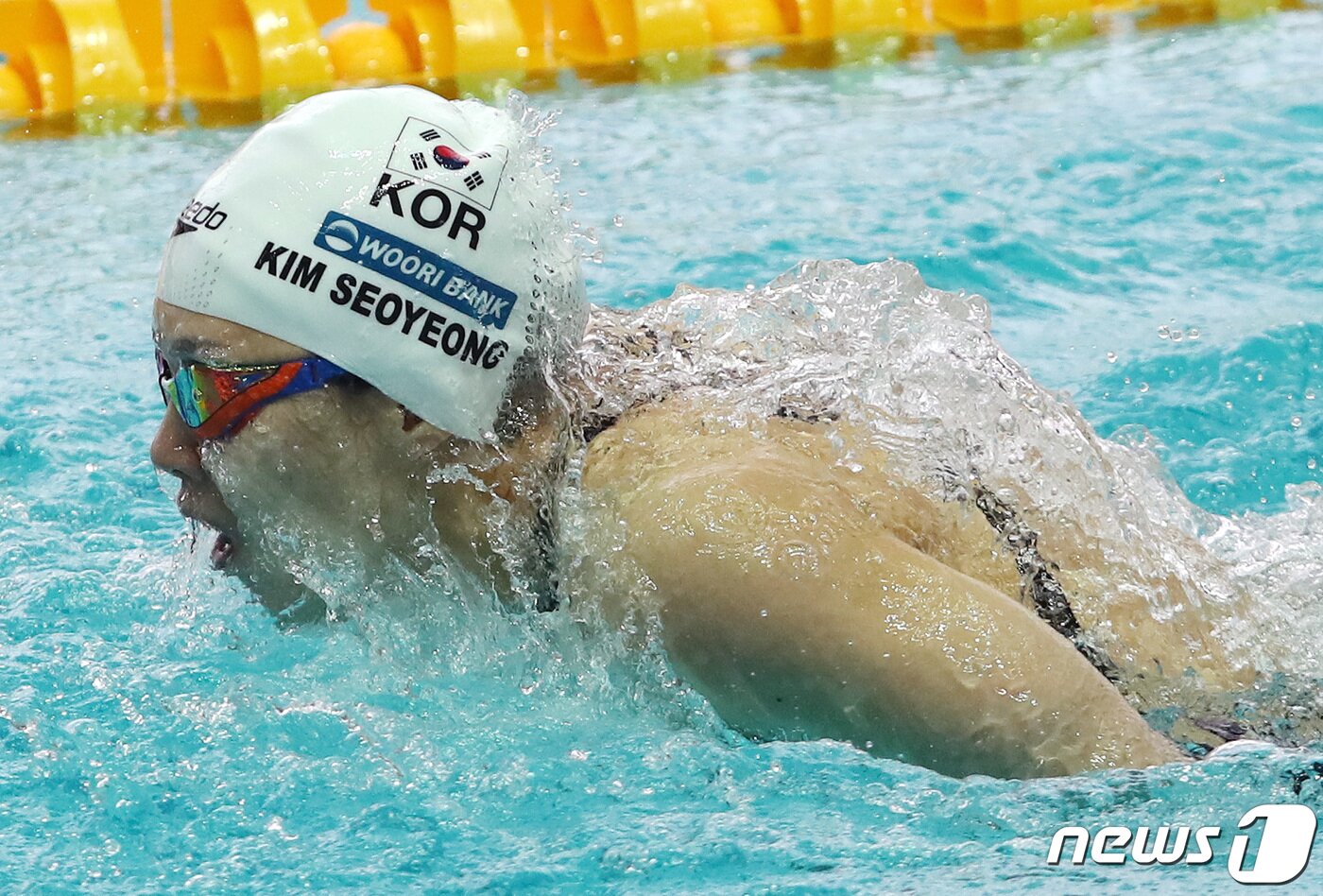 본문 이미지 - 대한민국 여자 수영 간판 김서영이 13일 오전 광주 광산구 남부대학교 시립국제수영장에서 열린 '제2회 광주 전국 수영선수권대회' 여자일반부 100m 접영 예선에서 역영하고 있다. 2023.6.13/뉴스1 ⓒ News1 구윤성 기자