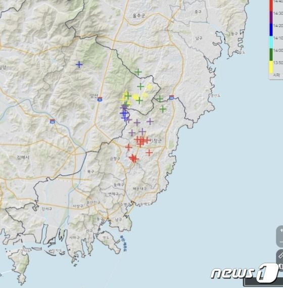 경남 양산·부산 기장 일부 지역서 소나기·폭우…낙뢰 주의해야 - 뉴스1