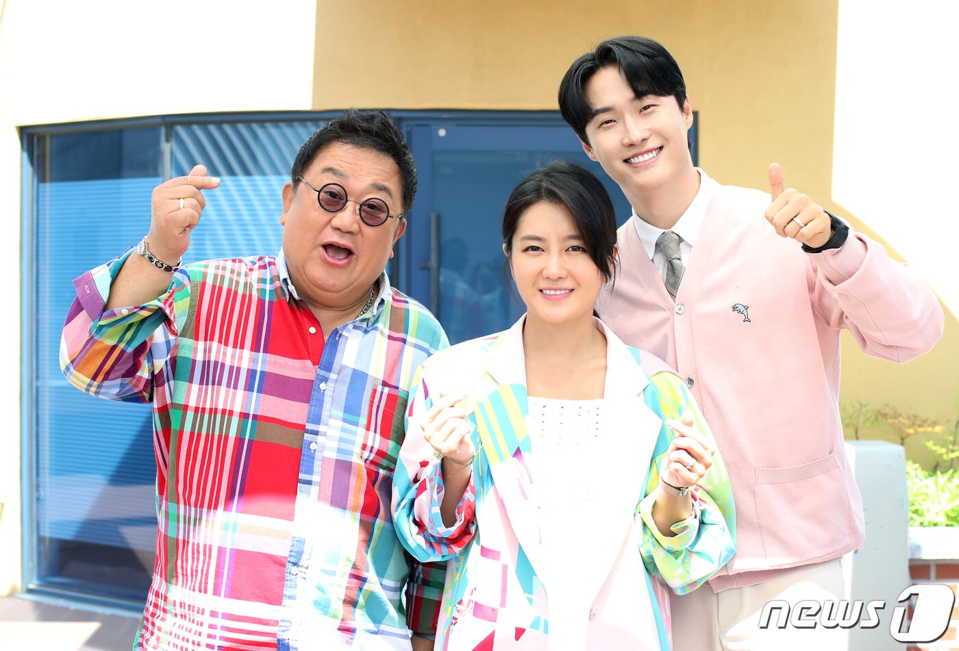 본문 이미지 - 방송인 이용식 이수민 부녀와 예비사위 원혁 ⓒ News1 권현진 기자