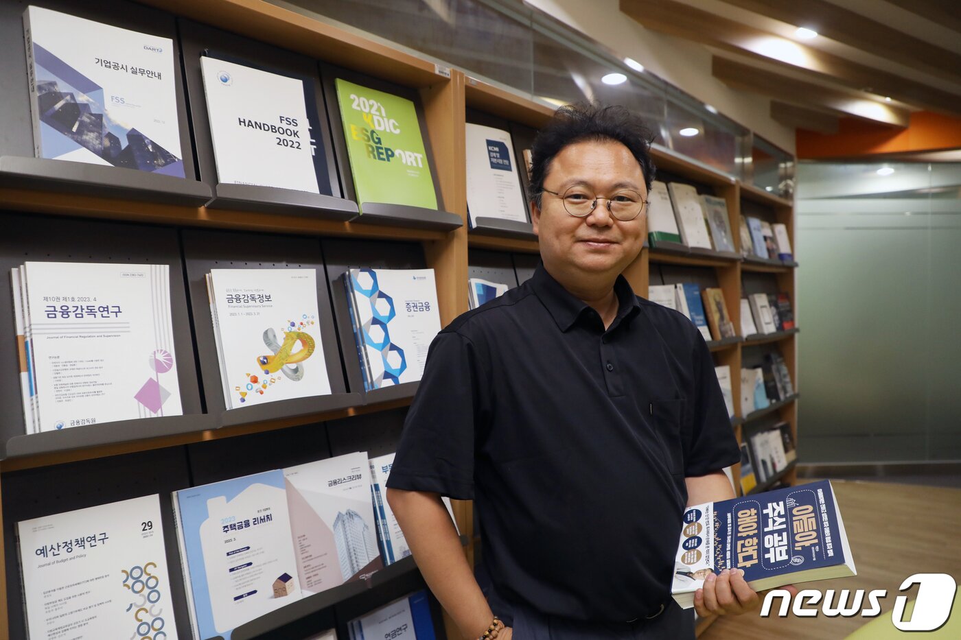 본문 이미지 - 박민수 작가./뉴스1 ⓒ News1 황기선 기자