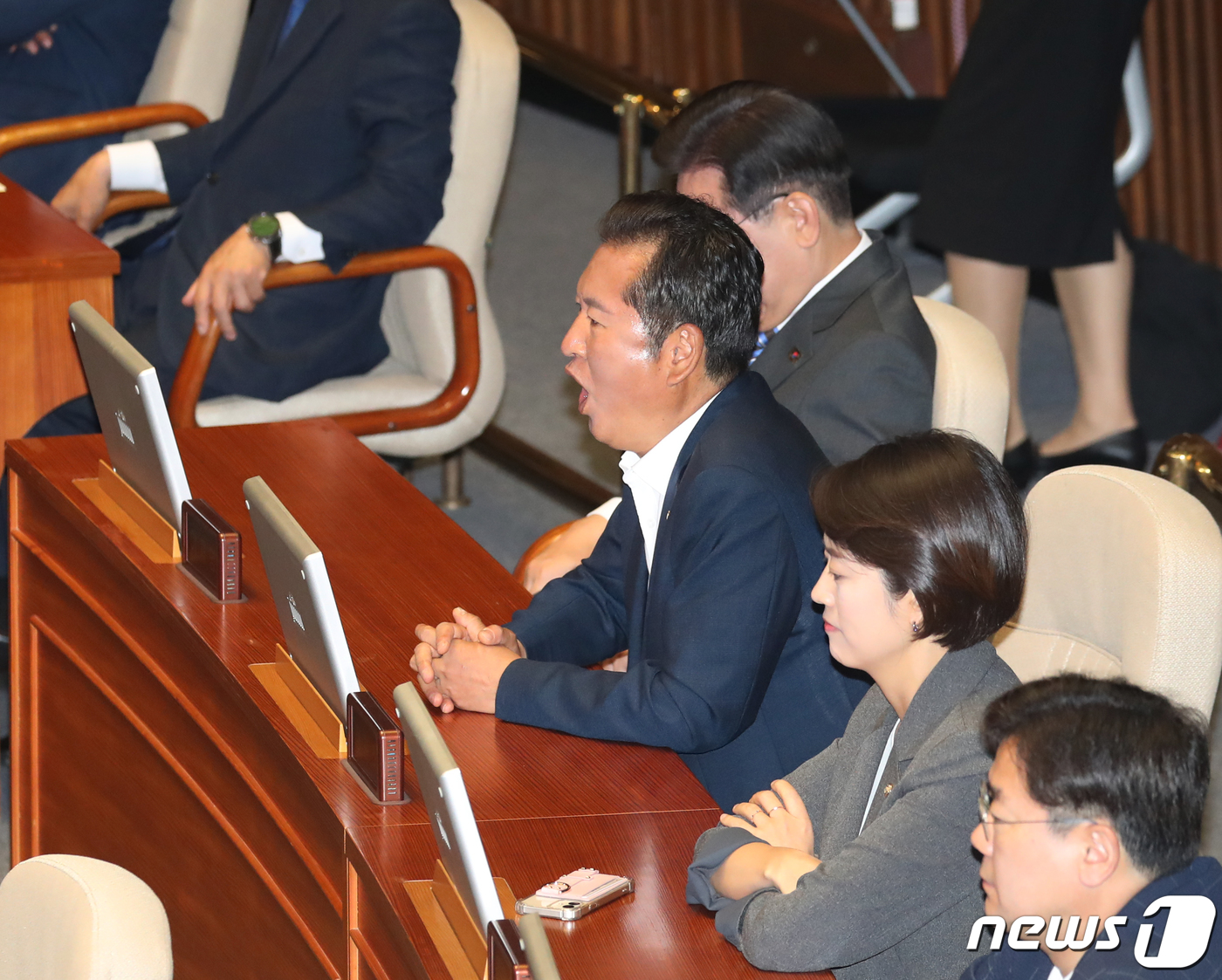 (서울=뉴스1) 송원영 기자 = 정청래 더불어민주당 최고위원이 20일 오전 서울 여의도 국회에서 열린 제407회국회(임시회) 5차 본회의 국민의힘 김기현 대표의 교섭단체 대표연설에 …