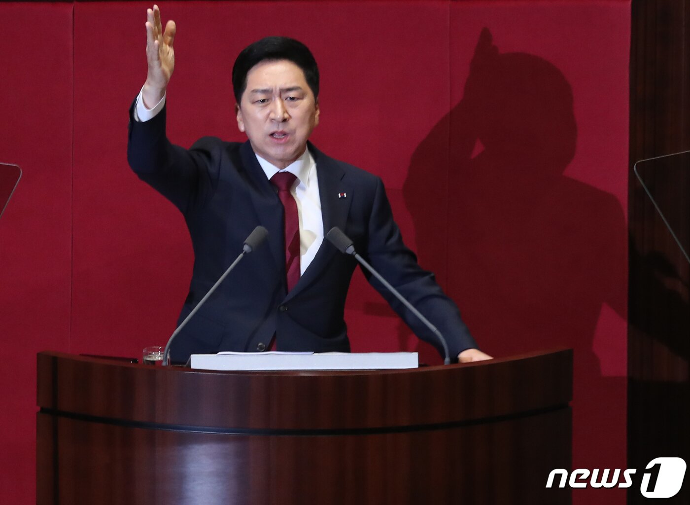 본문 이미지 - 김기현 국민의힘 대표가 20일 오전 서울 여의도 국회에서 열린 제407회국회(임시회) 5차 본회의에서 교섭단체 대표연설을 하고 있다. 2023.6.20/뉴스1 ⓒ News1 송원영 기자