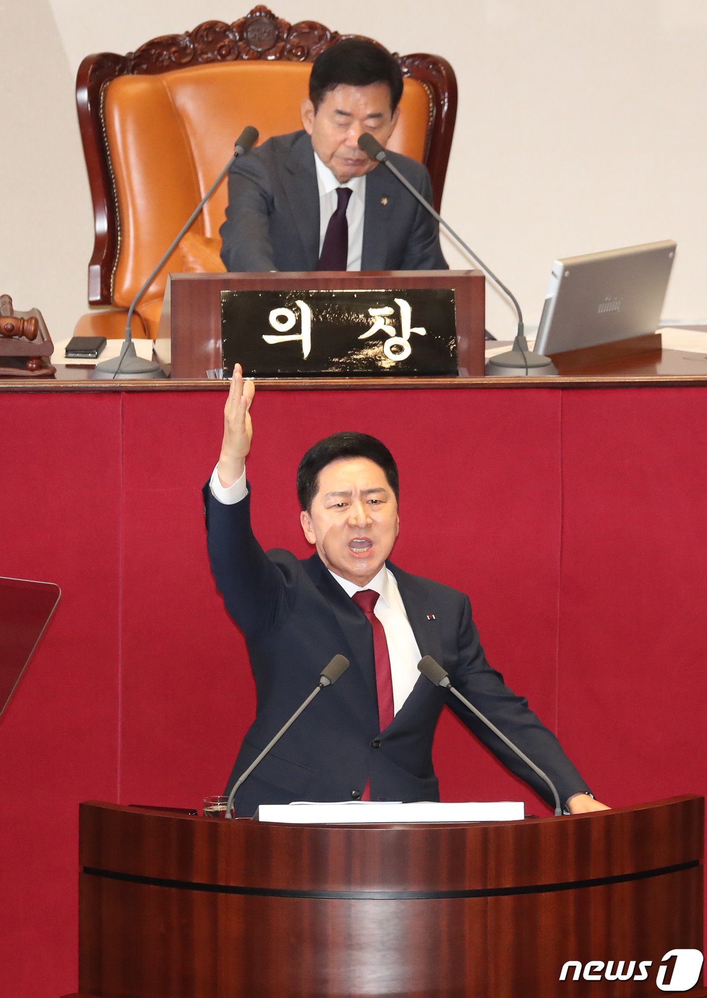 본문 이미지 - 김기현 국민의힘 대표가  서울 여의도 국회에서 열린 제407회국회(임시회) 5차 본회의에서 교섭단체 대표연설을 하고 있다. 2023.6.20/뉴스1 ⓒ News1 송원영 기자