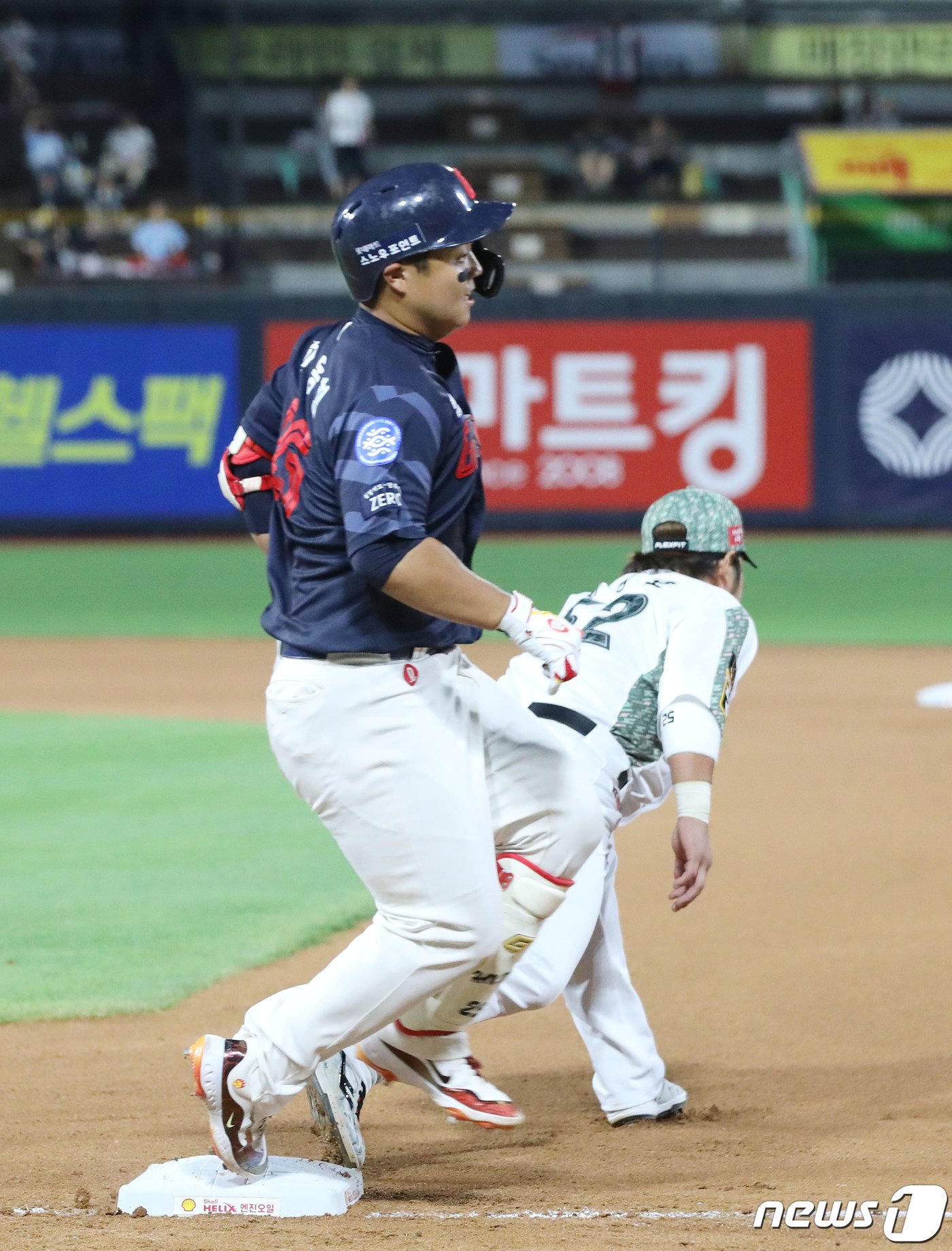 본문 이미지 - 최근 상무를 지원한 한동희. 2023.6.20/뉴스1 ⓒ News1 김영운 기자