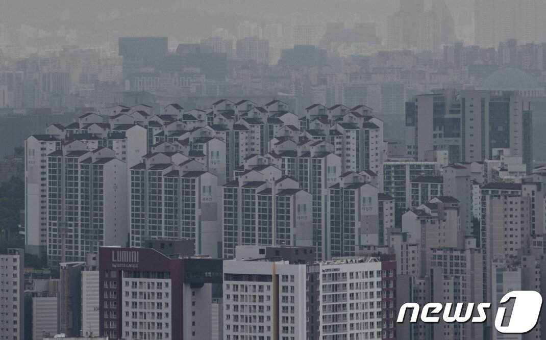 본문 이미지 - 서울 서울 시내 아파트. 2023.6.21/뉴스1 ⓒ News1 김도우 기자