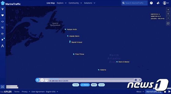 미국 '오션 게이트 익스페디션즈'사가 제작한 타이탄 잠수정을 찾기 위해 수색 임무를 펼치고 있는 선박들. 2023.06.20. © 로이터=뉴스1 © News1 정윤영 기자