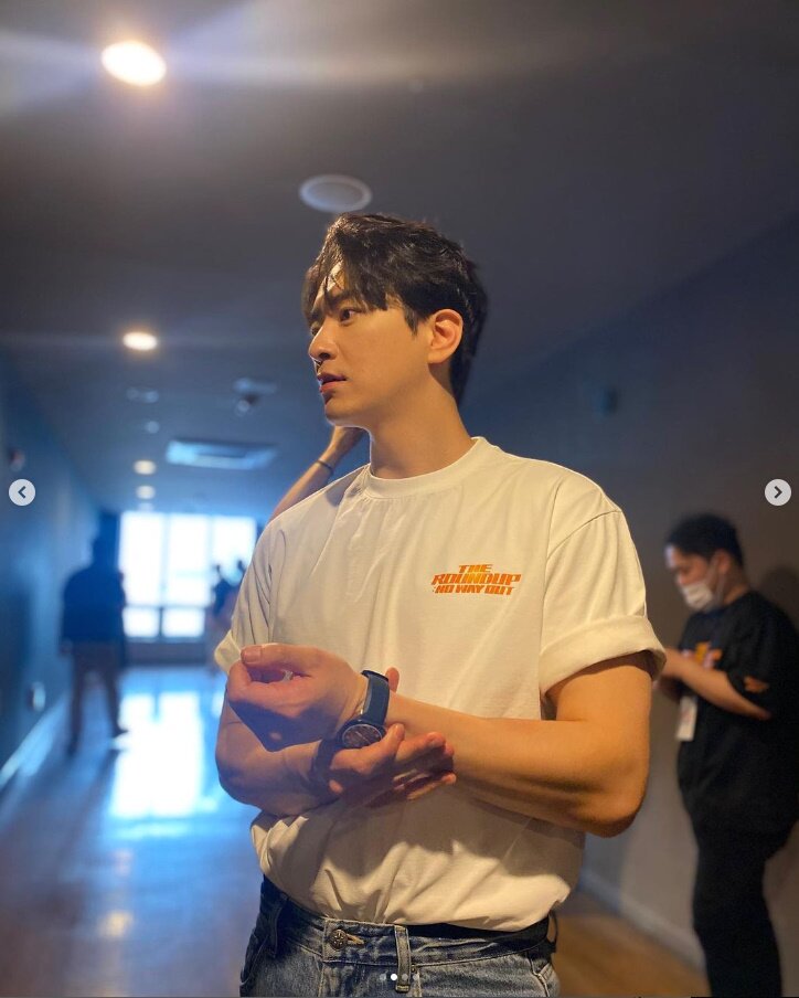 본문 이미지 - 이준혁 인스타그램 캡처