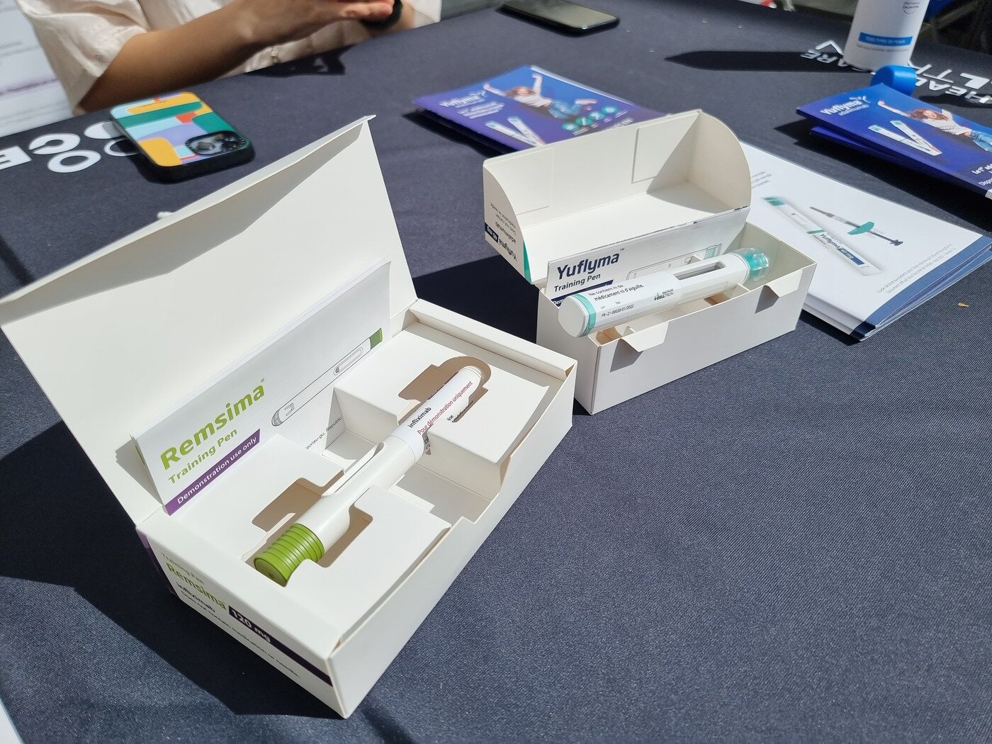 본문 이미지 - 램시마SC제형과 유플라이마(성분 아달리무맙)제형 모습 ⓒ 뉴스1