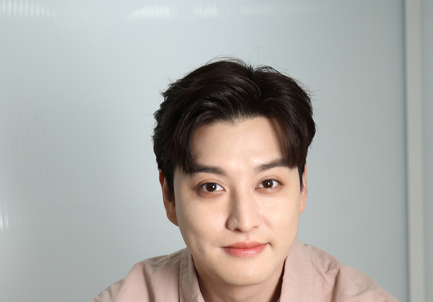 '지연수와 이혼' 일라이, 월 85만원 양육비 논란 해명…"쓰레기 같은 인간?"