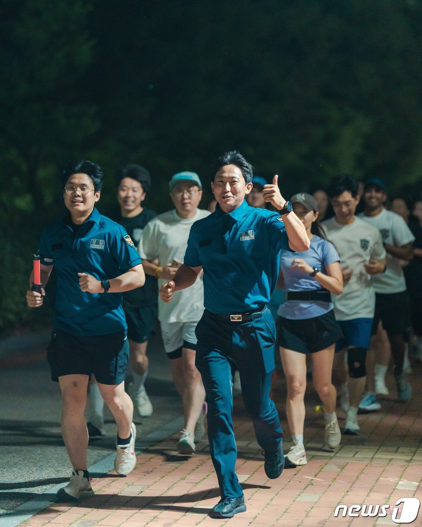 본문 이미지 - 수원남부경찰서 협력단체 합동 '우리동네 안심순찰'.