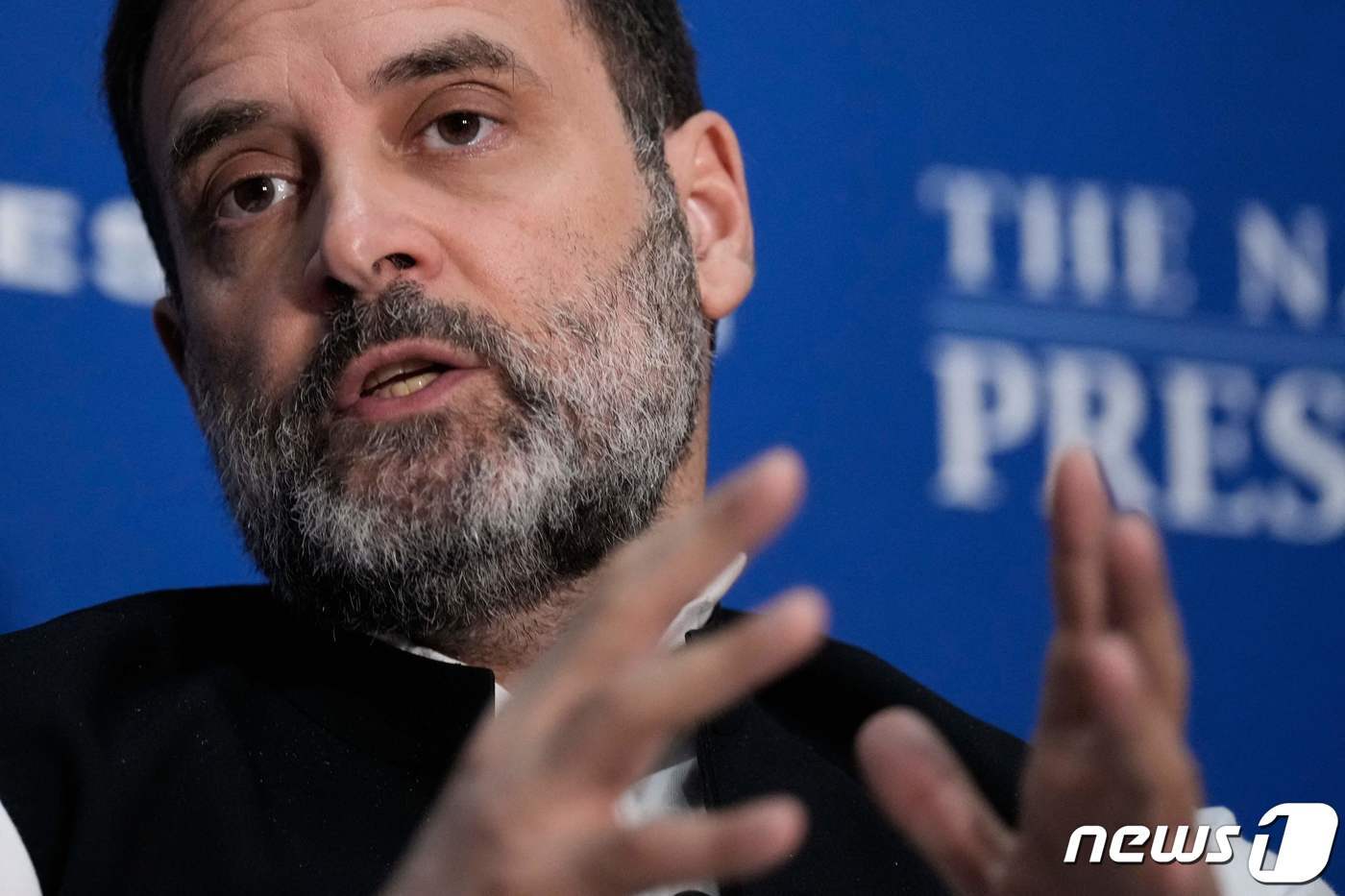 본문 이미지 - 라훌 간디 전 인도국민회의(INC) 총재가 미국 워싱턴DC 내셔널 프레스 클럽에서 연설하고 있다. /2023.6.1 ⓒ AFP=뉴스1 ⓒ News1 강민경 기자