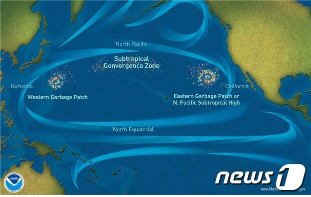 본문 이미지 - 미국 해양대기청(NOAA)가 공개한 '쓰레기 섬'(바다쓰레기 밀집 지역) 모습 ⓒ 뉴스1