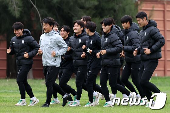 뉴스1 Pick] 'U-20 월드컵 2회 연속 4강' 라 플라타서 첫 담금질 나선 김은중호 - 뉴스1