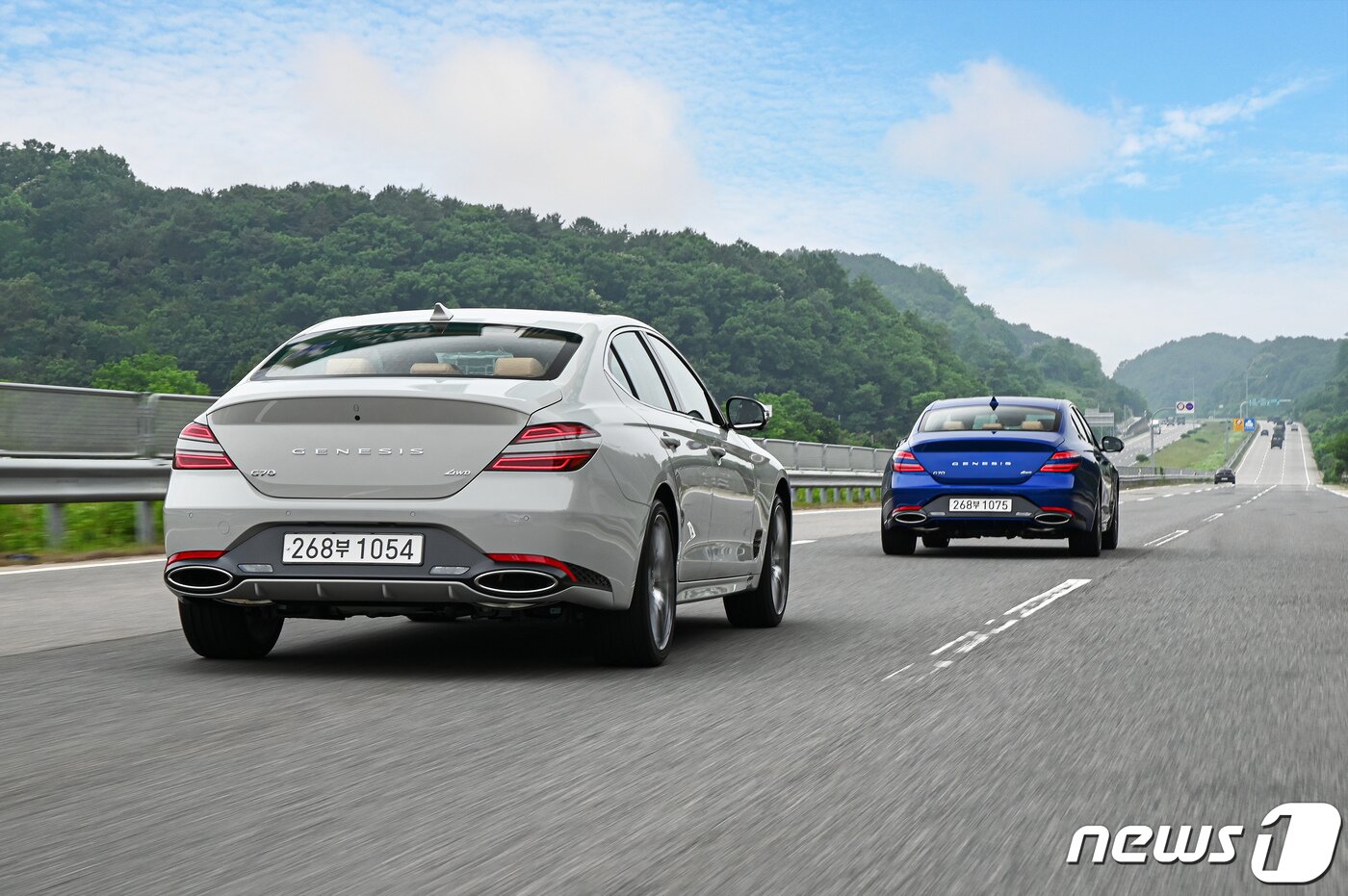 본문 이미지 -  제네시스 G70 주행 사진.(현대차 제공)ⓒ 뉴스1
