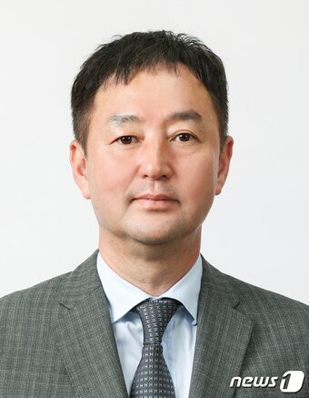 본문 이미지 - 취임 100일을 맞은 김기원 부산시치과의사회장이 10일 ‘뉴스1 부산경남’에 부산 치과계의 현안에 대한 견해를 밝혔다.