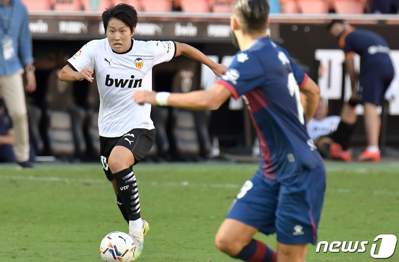 본문 이미지 - 발렌시아 시절 이강인. ⓒ AFP=뉴스1