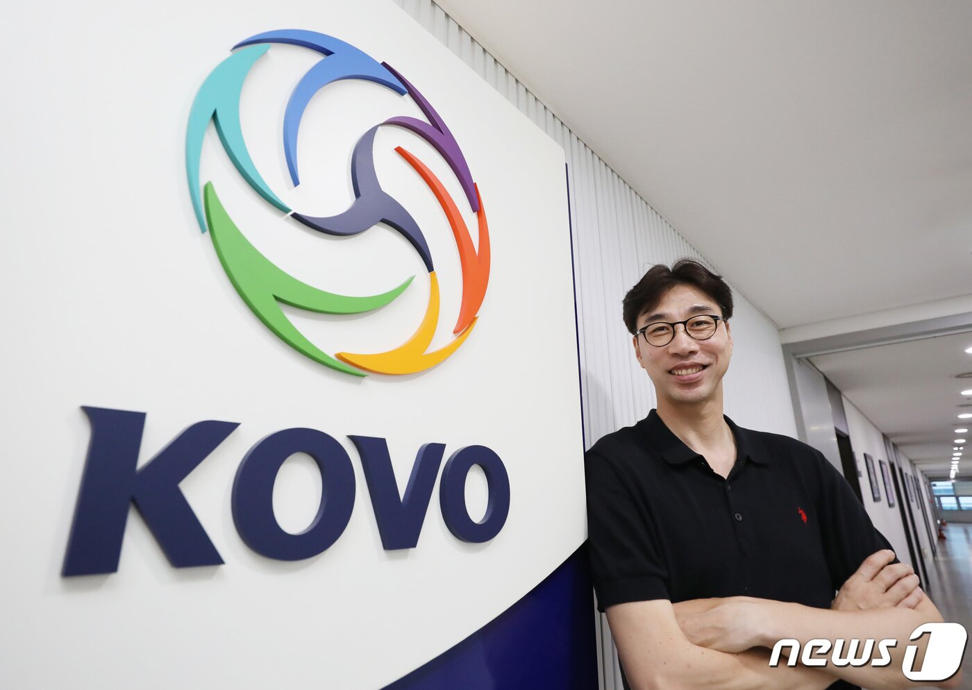 본문 이미지 - 김세진 한국배구연맹(KOVO) 신임 운영본부장이 13일 서울 마포구 사무실에서 인터뷰에 앞서 포즈를 취하고 있다. 2023.7.13/뉴스1 ⓒ News1 김민지 기자