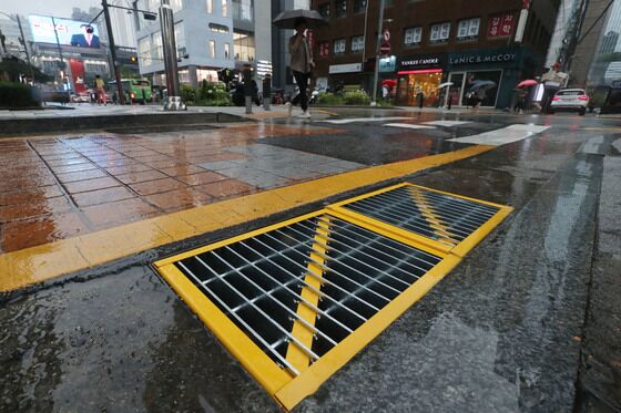 행안부 강남·서초 안전관리 실태 점검…"빗물받이 관리 만전"