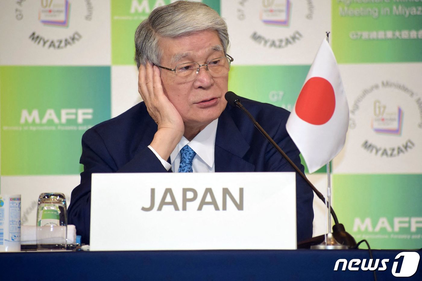 (미야자키 AFP=뉴스1) 강민경 기자 = 노무라 데쓰로 일본 농림수산상이 일본 미야자키현에서 열린 주요 7개국(G7) 농림장관 회의에 참석해 발언하고 있다. 2023.4.23ⓒ …