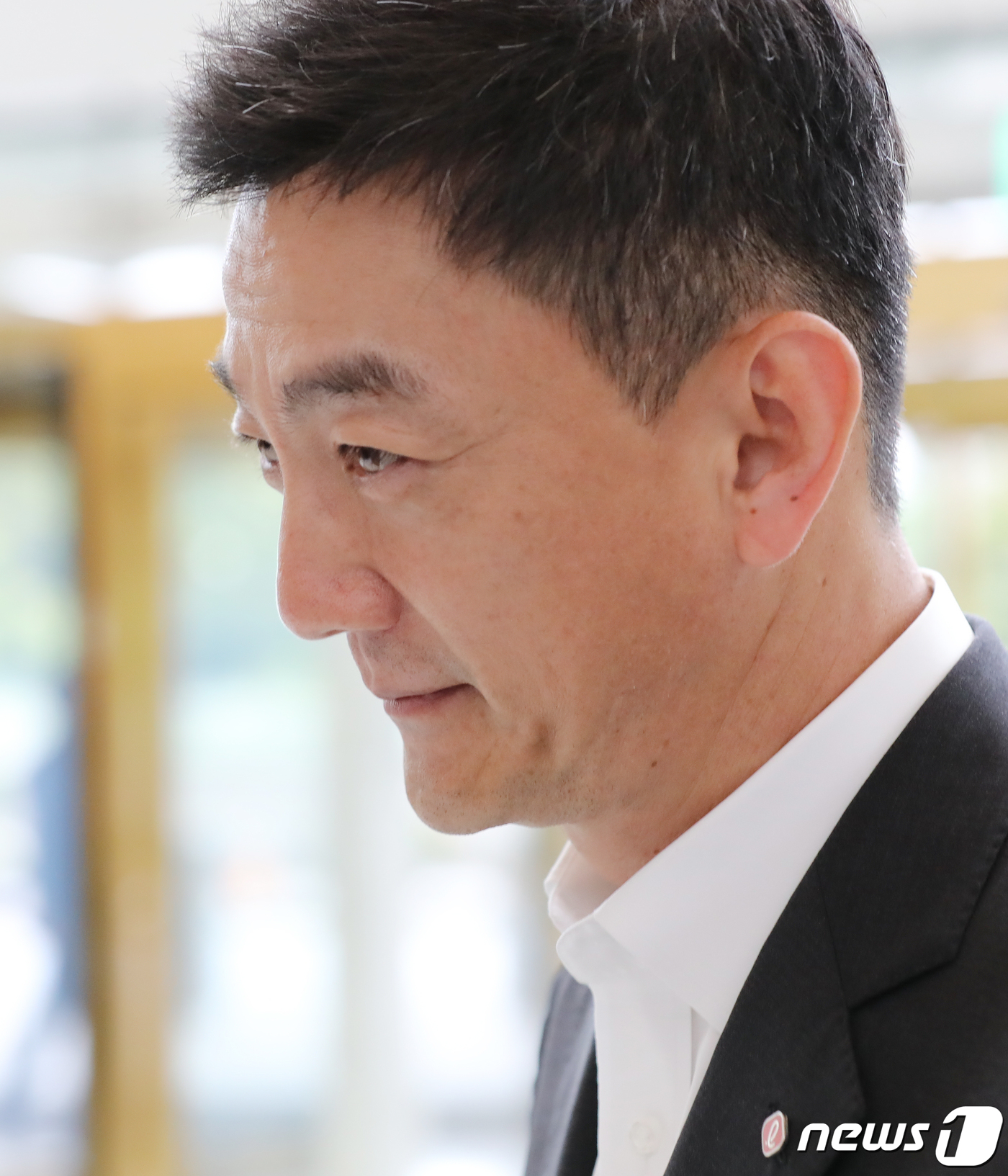 (서울=뉴스1) 장수영 기자 = 안세진 롯데미래전략연구소장이 18일 서울 송파구 롯데월드타워에서 열린 롯데그룹 2023년 하반기 사장단 회의에 참석하고 있다. 2023.7.18/뉴 …