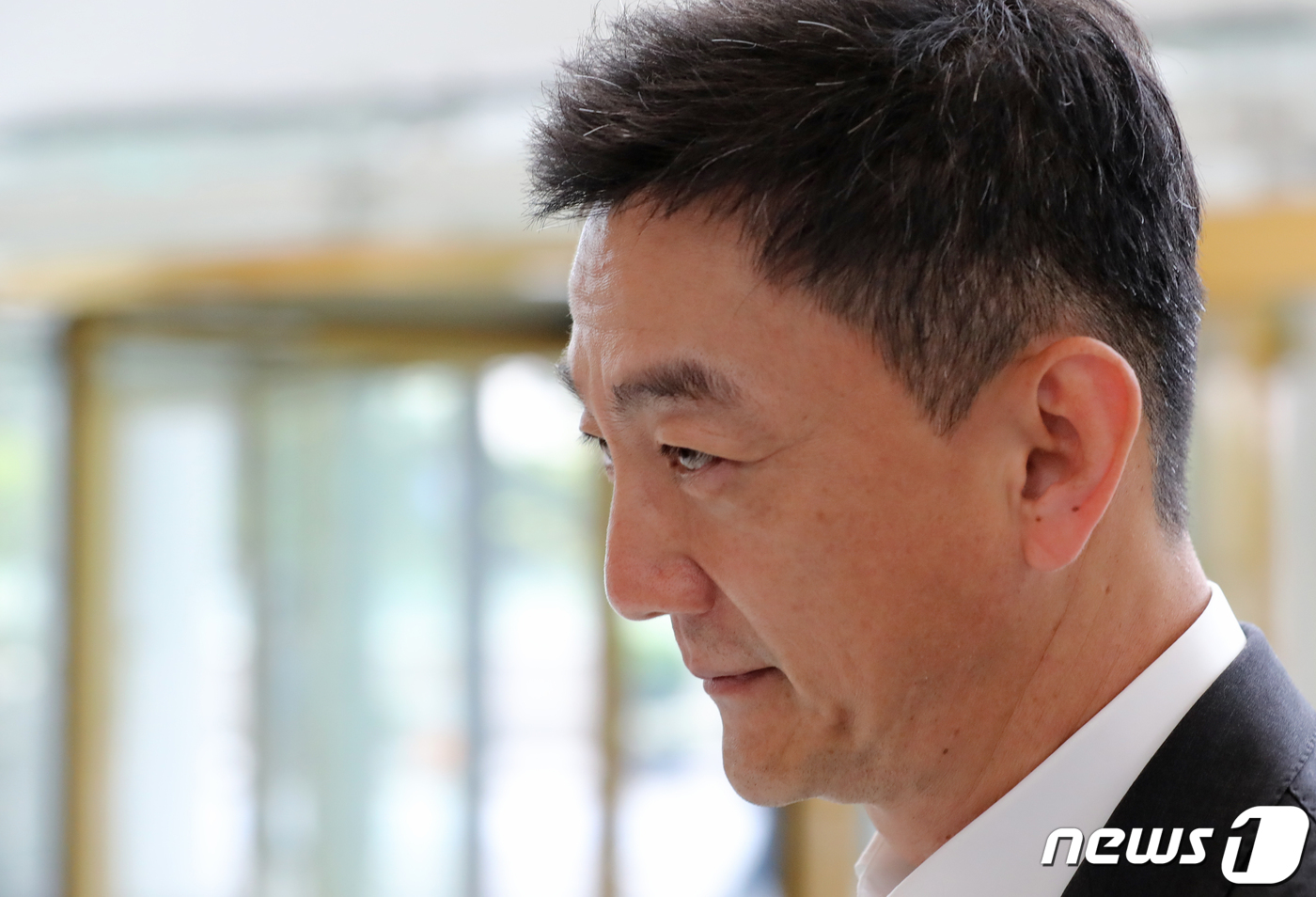 (서울=뉴스1) 장수영 기자 = 안세진 롯데미래전략연구소장이 18일 서울 송파구 롯데월드타워에서 열린 롯데그룹 2023년 하반기 사장단 회의에 참석하고 있다. 2023.7.18/뉴 …