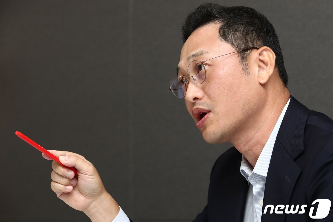 본문 이미지 - 이경수 메리츠증권 리서치센터장이 19일 서울 영등포구 메리츠증권 사무실에서 인터뷰를 하고 있다. 2023.7.19/뉴스1 ⓒ News1 김민지 기자