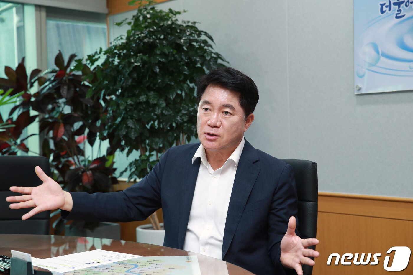 본문 이미지 - 박준희 서울 관악구청장이 4일 구청장실에서 뉴스1과 인터뷰를 하고 있다. 2023.07.04/뉴스1 @News1