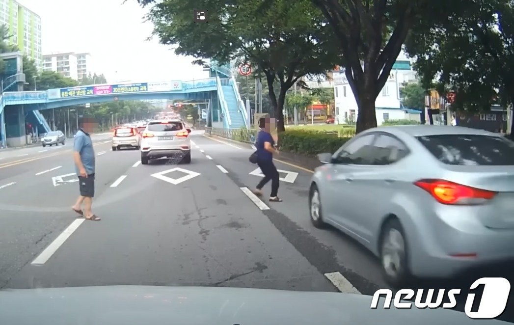 본문 이미지 - ('한문철TV' 갈무리)