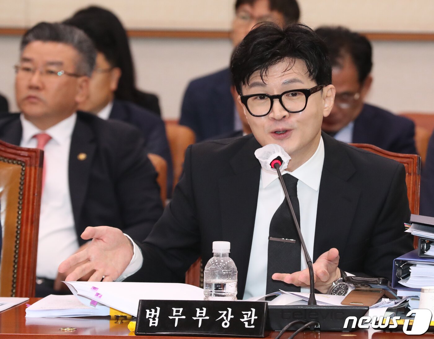 본문 이미지 - 한동훈 법무장관이 26일 서울 여의도 국회에서 열린 법제사법위원회 전체회의에서 의원들의 질의에 답변하고 있다. 2023.7.26/뉴스1 ⓒ News1 송원영 기자