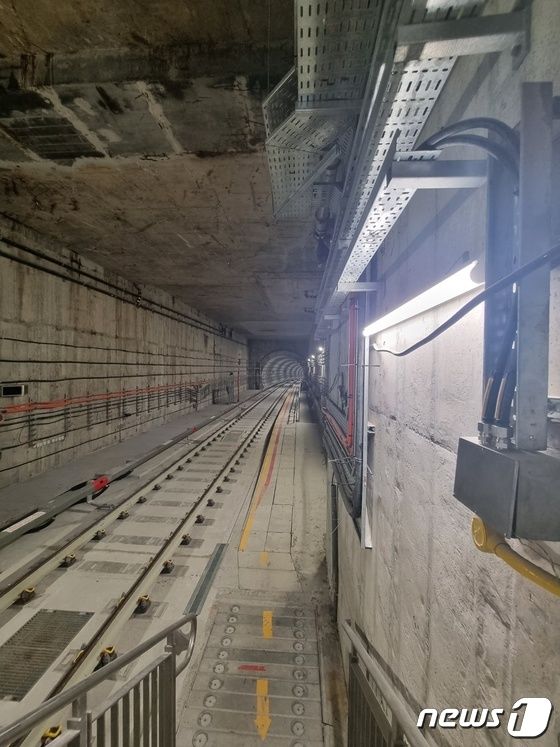 싱가포르에서 쌍용건설이 지하철 공사 중인 T308공구 현장 선로와 터널 모습. 2023. 7. 20/뉴스1 © News1 최서윤 기자
