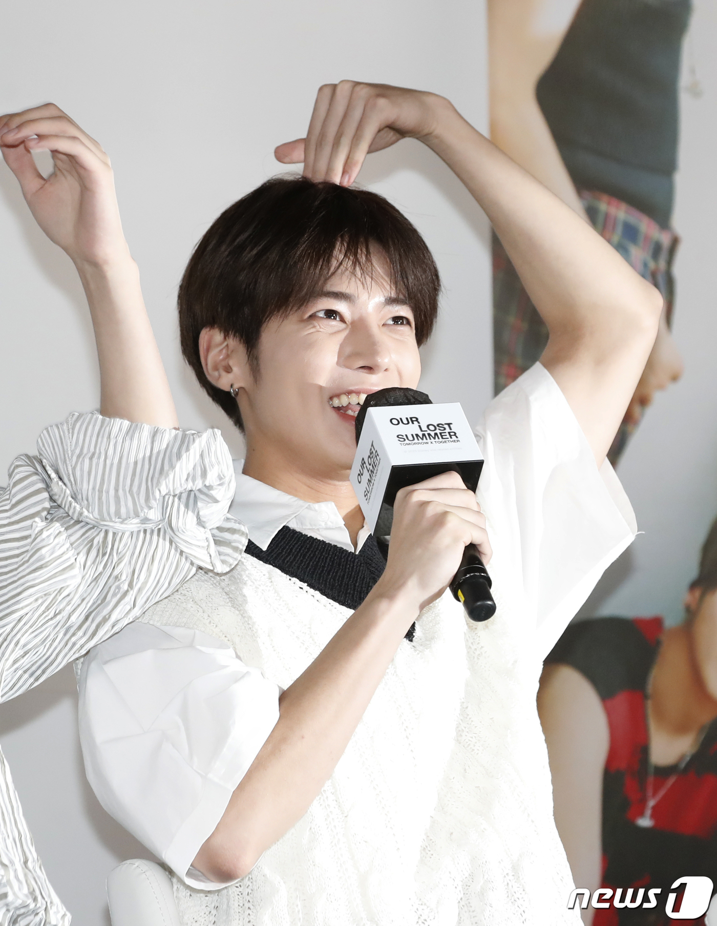 (서울=뉴스1) 권현진 기자 = 그룹 투모로우바이투게더(TXT) 태현이 26일 서울 용산구 CGV용산아이파크몰에서 가진 디즈니+ 오리지널 다큐멘터리 스페셜 '투모로우바이투게더: 날 …