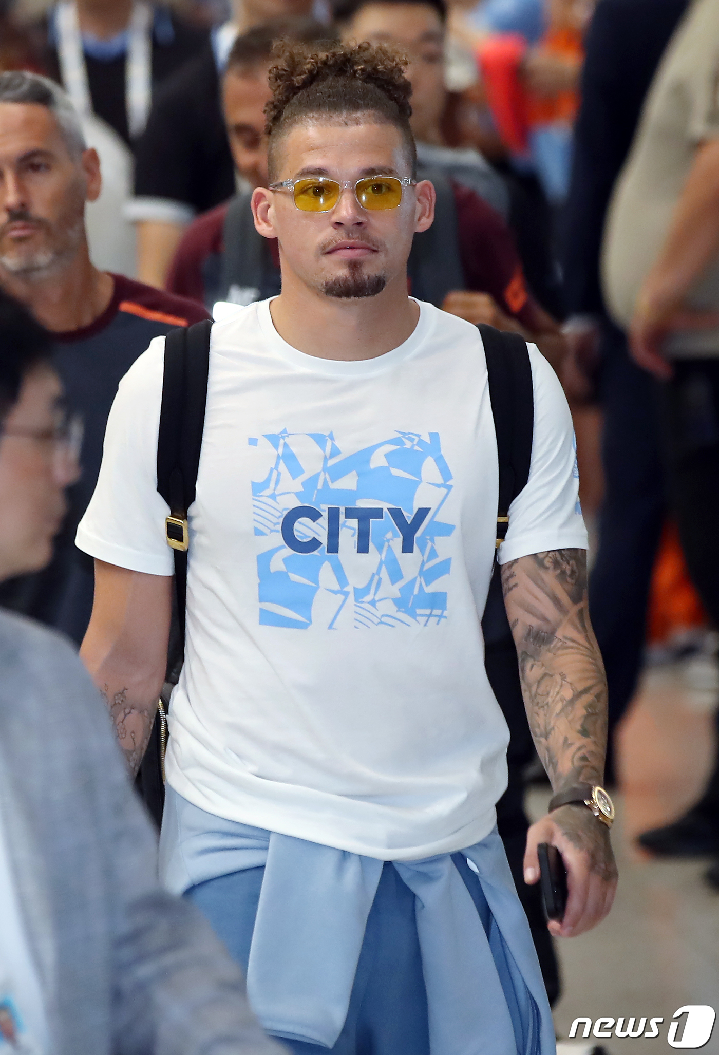 (인천공항=뉴스1) 박정호 기자 = 프리시즌 투어에 나선 맨체스터 시티(맨시티) 칼빈 필립스가 27일 오후 인천국제공항을 통해 입국하고 있다.펩 과르디올라 감독을 비롯해 데 브라위 …