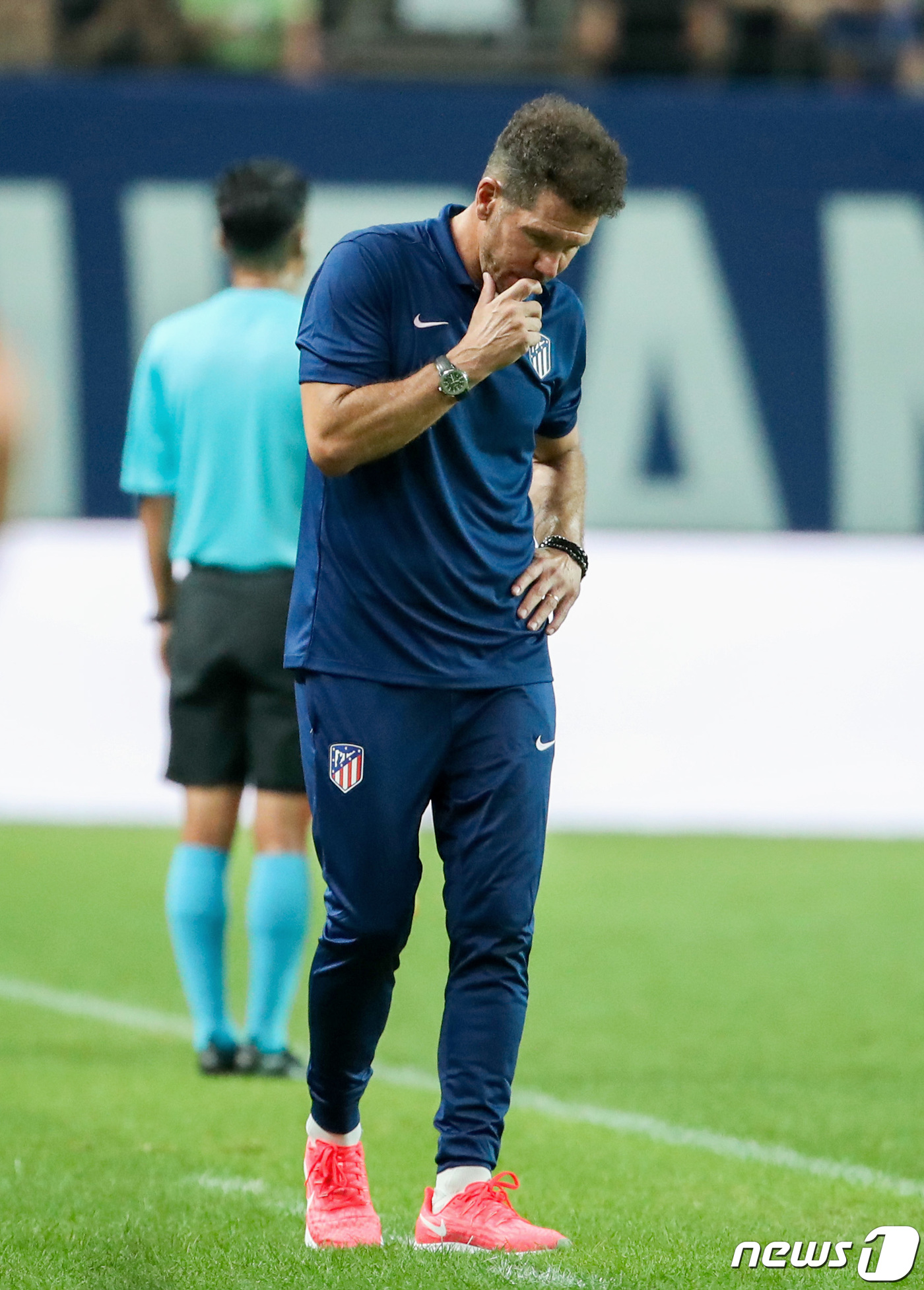 (서울=뉴스1) 김성진 기자 = 아틀레티코 마드리드 디에고 시메오네 감독이 27일 서울 마포구 서울월드컵경기장에서 열린 쿠팡플레이 시리즈 1차전 팀 K리그와 아틀레티코 마드리드의 …